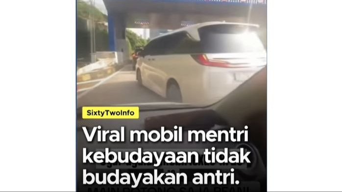 Mobil Pelat RI 25 Terobos Antrean Gerbang Tol