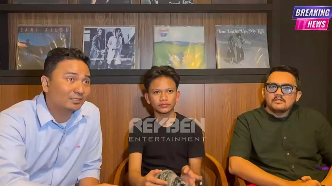 Manajer Rais, Farel Prayoga, dan Hagistio Pradika, S.Pd., Wakil Ketua Komnas PA DKI Jakarta.