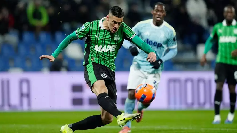 Kapten Timnas Indonesia Jay Idzes di Sassuolo