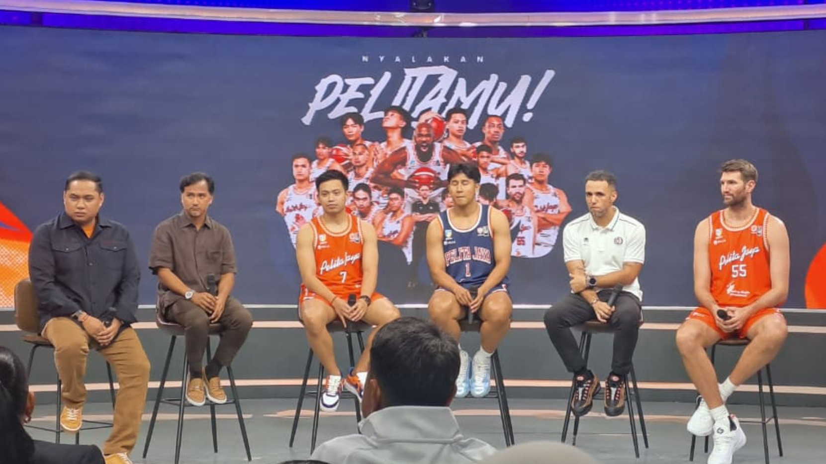 Hadapi IBL 2026 dengan Banyak Pemain Baru, Andakara Prastawa Optimis Pelita Jaya Bisa Meraih Gelar Juara Musim Ini
            - galeri foto
