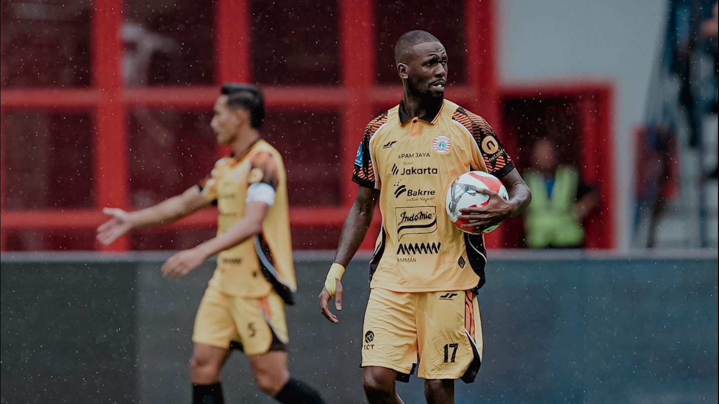 ‎Usung Misi Bangkit, Ricky Nelson Sebut Persija Jakarta Siap Curi Poin Penuh dari Markas Bali United
            - galeri foto
