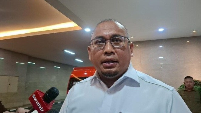 Semen Padang Menang 2-0 dari PSBS Biak, Mantan Ayah Mertua Pratama Arhan Kirim Bonus Rp100 Juta dan Doa dari Tanah Suci
            - galeri foto