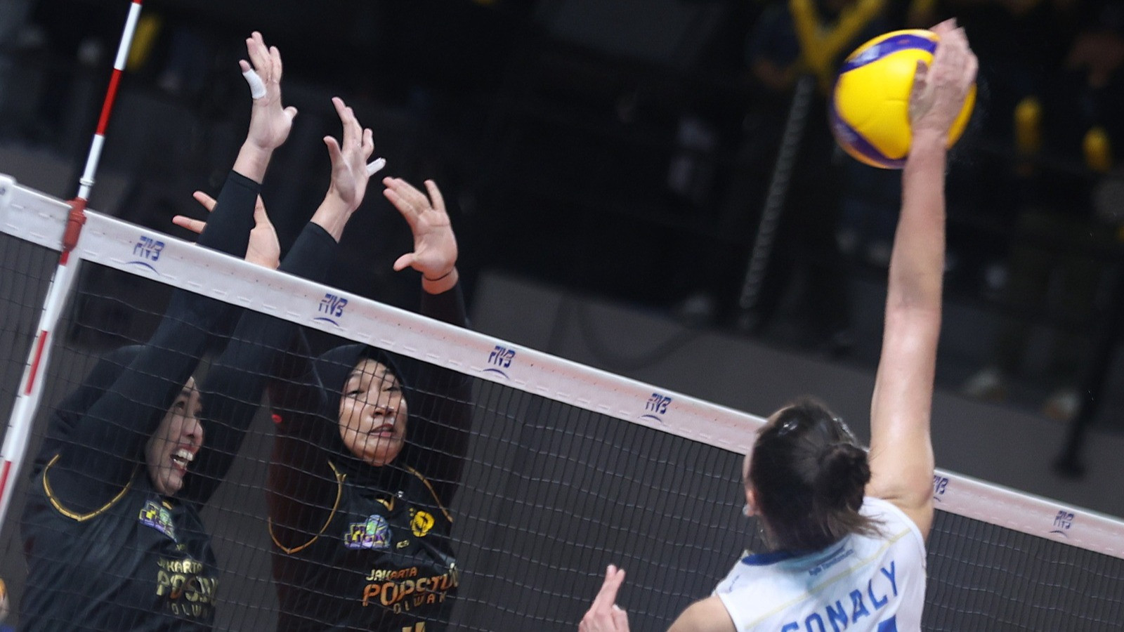 Jakarta Popsivo Polwan vs Bandung BJB Tandamata