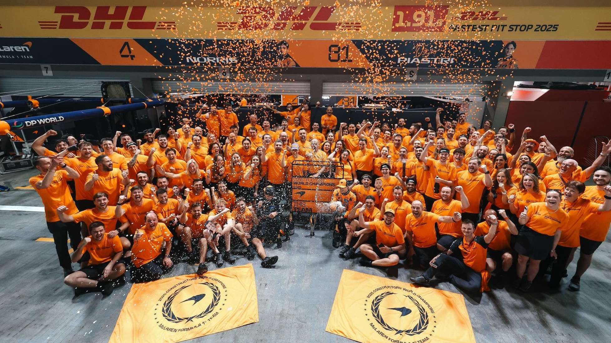 Tim McLaren Merayakan Gelar juara Konstruktor F1 2025