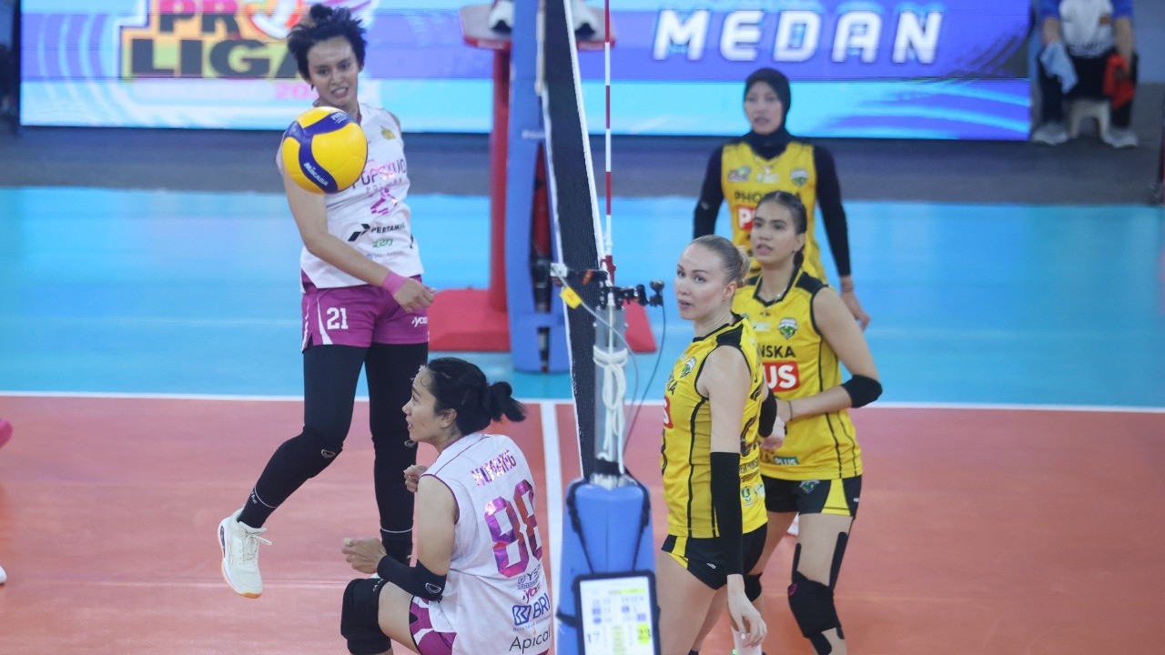 Hajar Jakarta Popsivo Polwan Tiga Set Langsung, Gresik Phonska Plus Jaga Rekor Sempurna di Proliga 2026
            - galeri foto