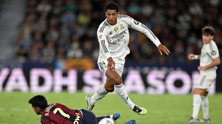 Prediksi Real Madrid vs Levante 17 Januari 2026, Target 3 Poin di Tengah Gejolak Ruang Ganti
            - galeri foto