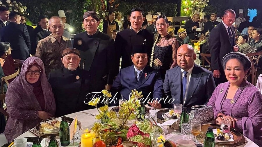 Siapa Sih Patricia Schuldtz? DJ yang Resmi jadi Menantu Tommy Soeharto hingga Pernikahannya Dihadiri Prabowo
            - galeri foto
