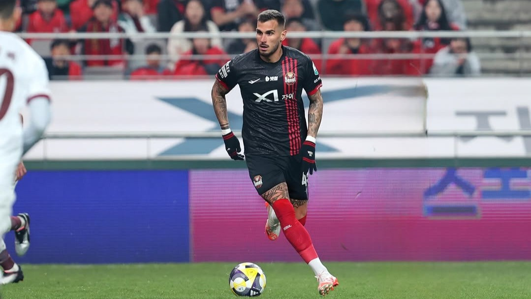 Segini Perkiraan Gaji Marko Dugandzic Jika Merapat ke Persib Bandung, Masuk Akal Untuk Klub Papan Atas Super League?
            - galeri foto