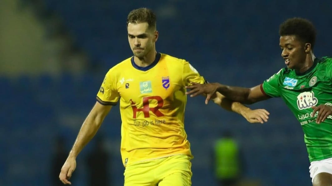 Siapa Paulo Ricardo? Eks Liga Champions yang Disebut-sebut Siap Perkuat Persija Jakarta
            - galeri foto