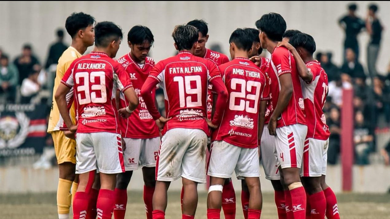 Pesta Gol Berakhir Ricuh, Laga Persibangga vs Persibas Liga 4 Jawa Tengah Jadi Medan Lempar Batu dan Helm
            - galeri foto