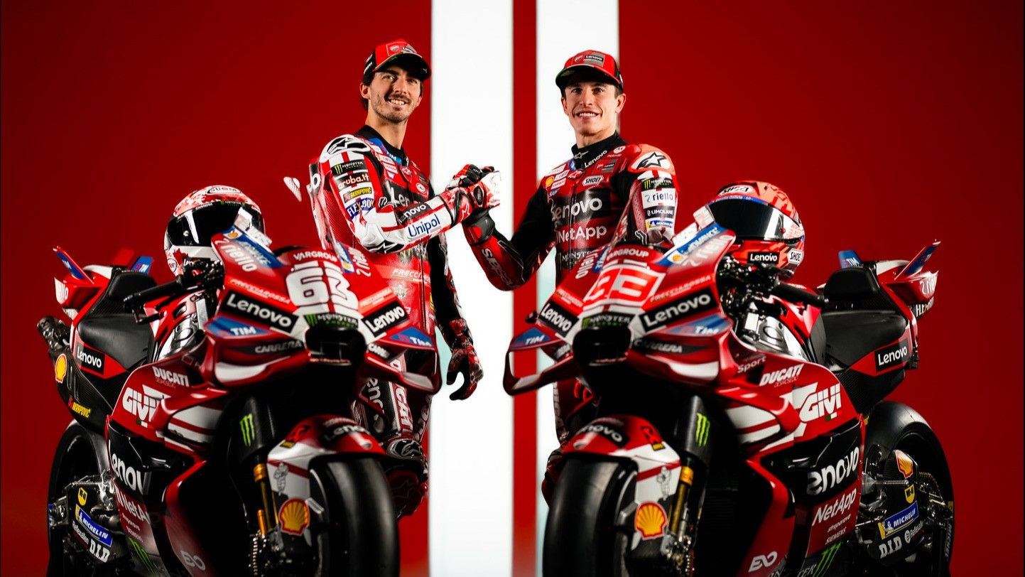 Beri Sinyal Bertahan dengan Ducati, Marc Marquez Tidak Peduli Siapa Rekan Setimnya saat MotoGP 2027 Nanti
            - galeri foto