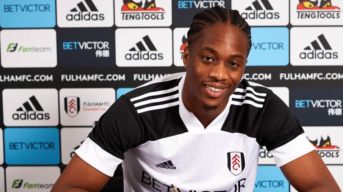 Belum Gabung Persib Bandung, Harga Terence Kongolo Malah Terjun Bebas
            - galeri foto