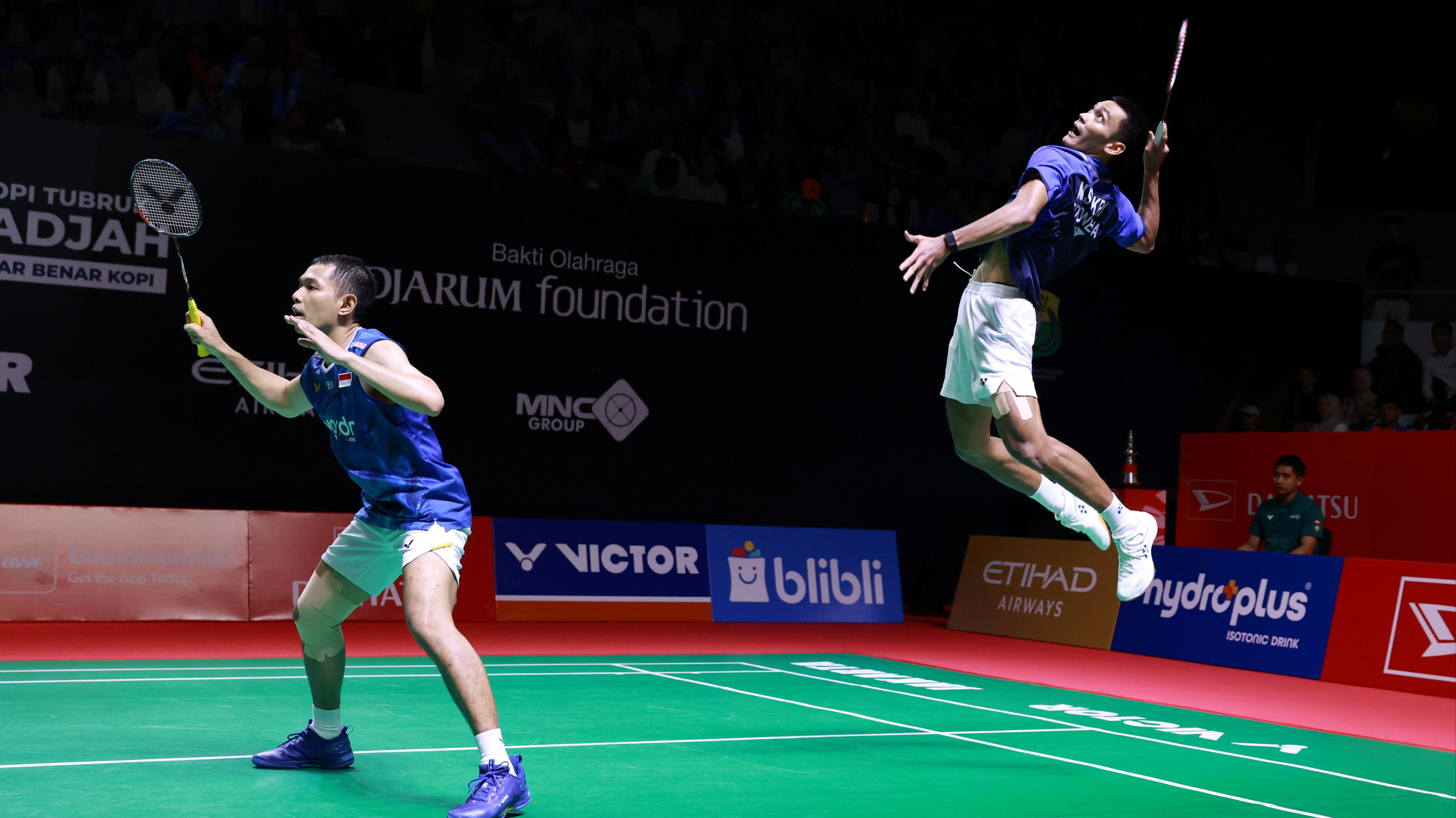 Lolos Dramatis ke Perempat Final, Fajar/Fikri Akui Stamina Jadi PR di Indonesia Masters 2026
            - galeri foto
