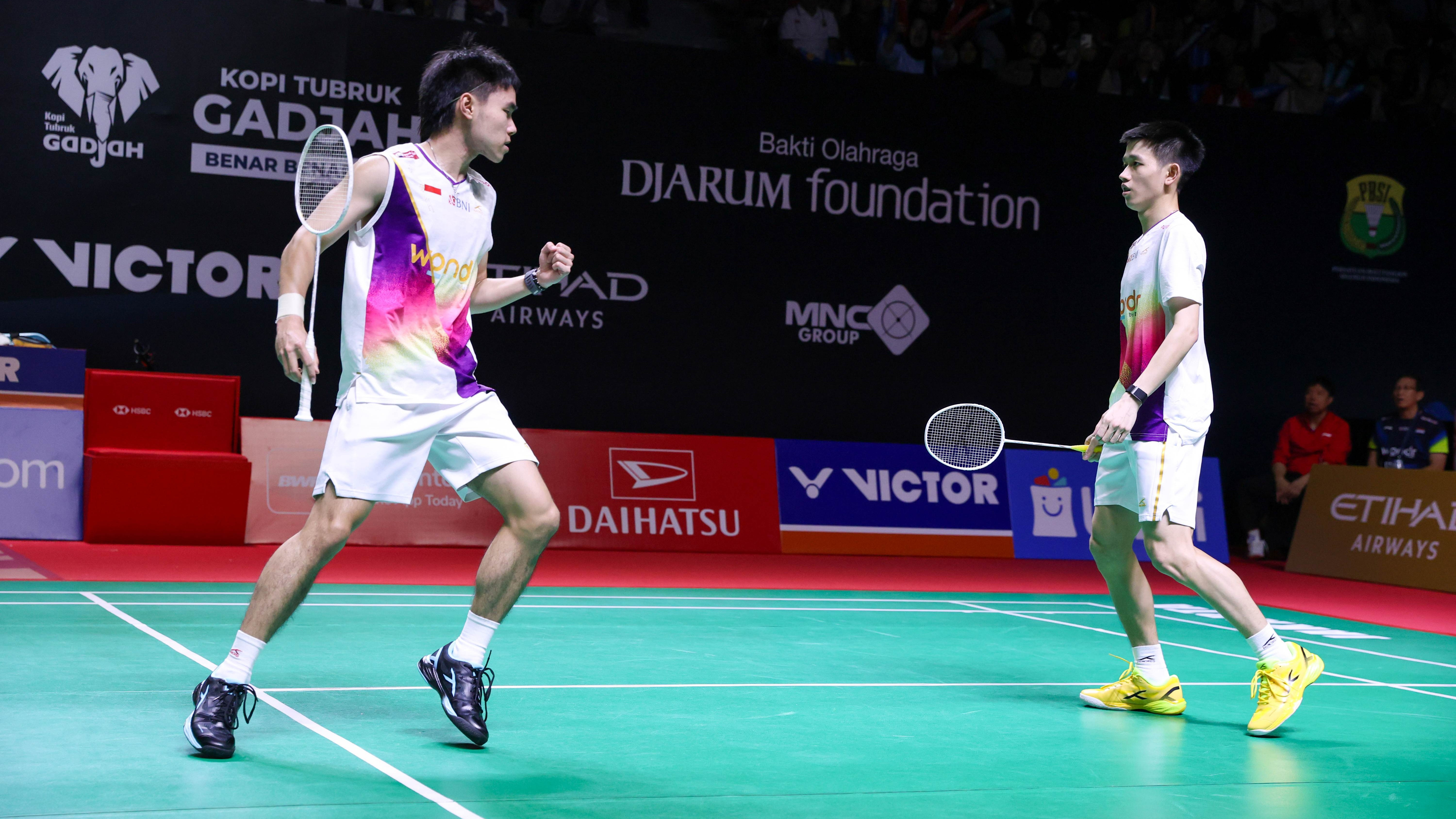 Tampil Mengejutkan di Istora, Raymond/Joaquin Minta Suporter untuk Turunkan Ekspektasi di Indonesia Masters 2026
            - galeri foto