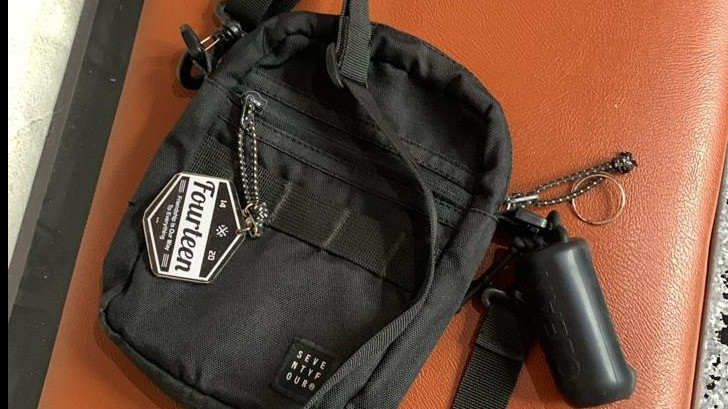 Kurir di Sinjai Tewas Akibat Laka Lantas, Tas dan Iphone 15 Pro Max Diduga Dicuri
            - galeri foto