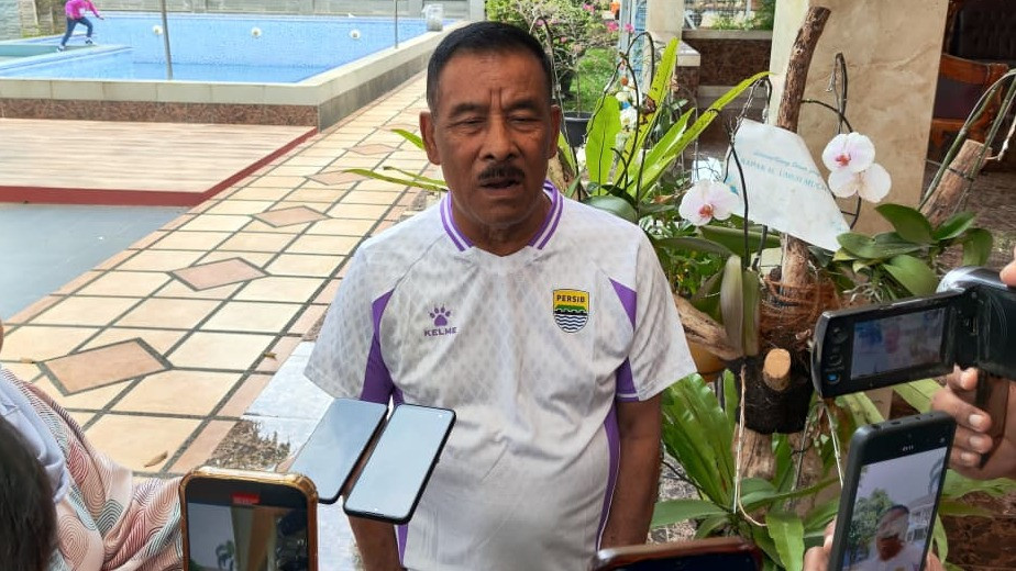 Setelah Sergio Castel Gabung, Siapa Pemain Asing Persib yang Akan Dikorbankan?
            - galeri foto