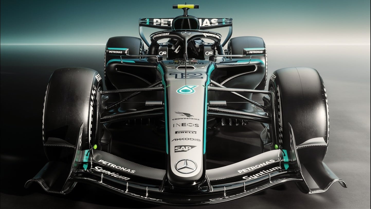 Baru akan Gelar Launching Tim pada Februari Nanti, Mercedes AMG Malah Spill Lebih Dulu Livery Baru untuk F1 2026
            - galeri foto