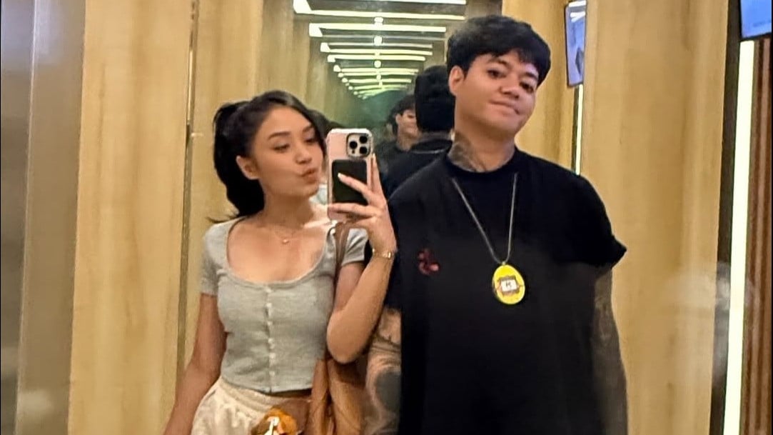 Lula Lahfah Sempat Ungkap Kronologi Gejala Penyakitnya, dari Meriang Kini Pacar Reza Arap itu Meninggal Dunia
            - galeri foto