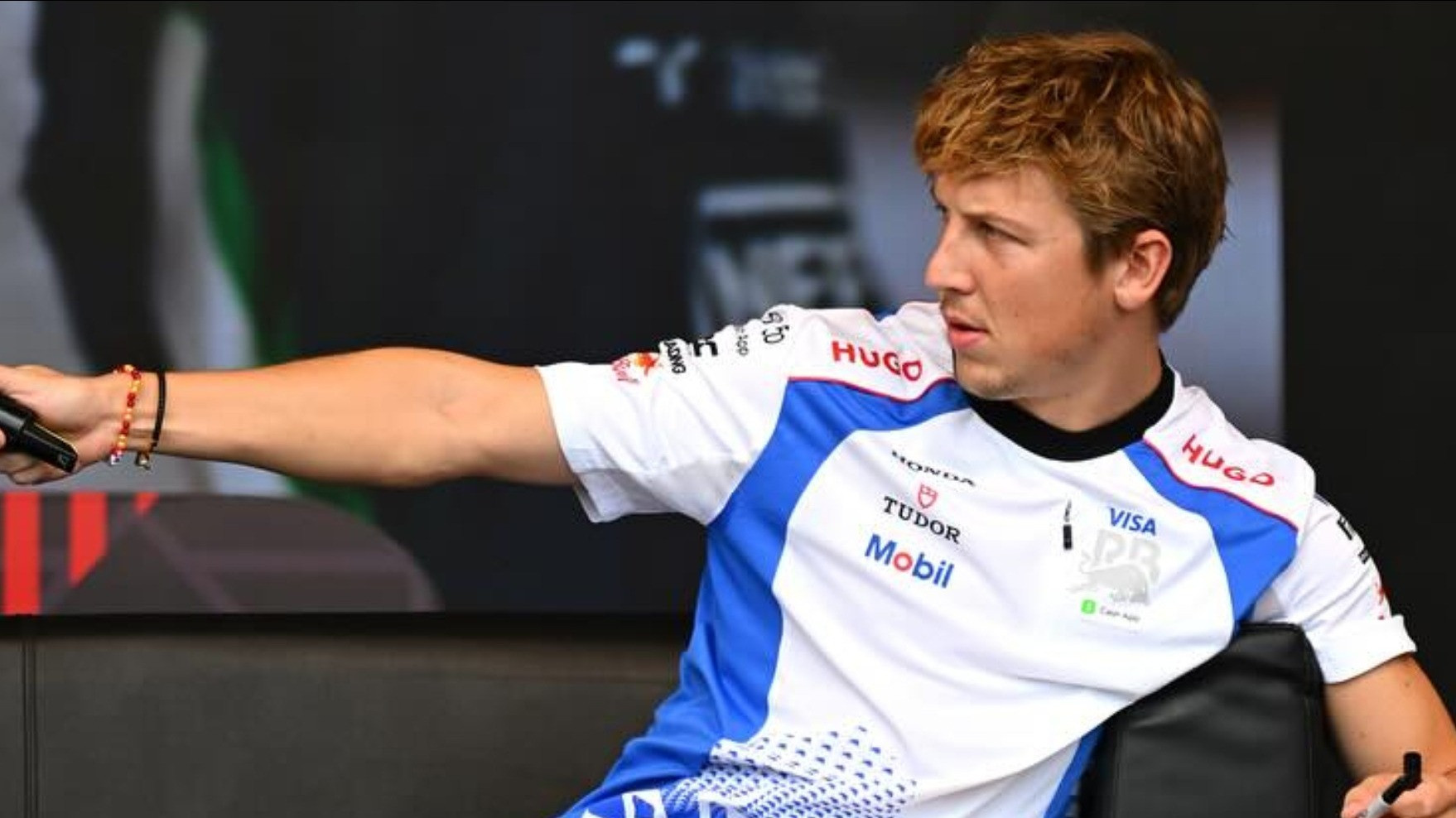 Mobil Racing Bulls untuk F1 2026 Resmi Mengaspal di Imola, Liam Lawson Tertangkap Kamera Sedang...
            - galeri foto