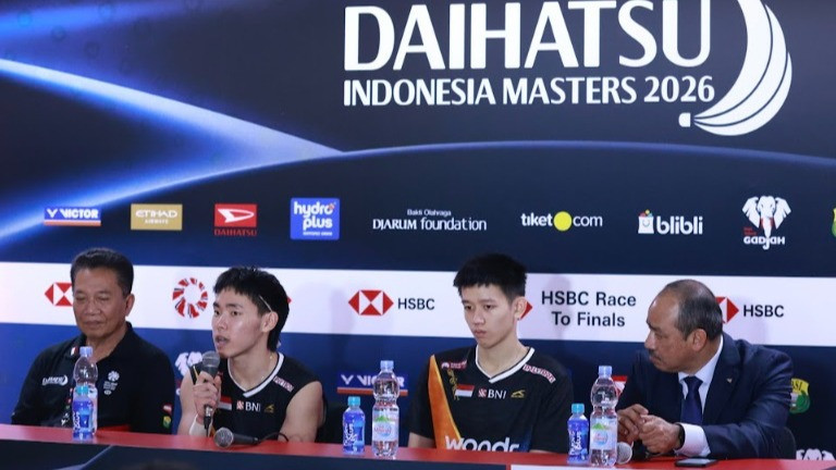 Belum Adaptasi Lapangan Jadi Alasan Raymond/Joaquin Kalah di Final Indonesia Masters 2026
            - galeri foto