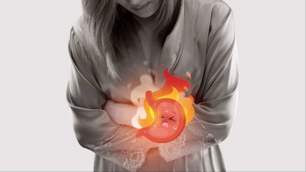 Jangan Salah Lagi! Ternyata Ini Alasan GERD Berbeda dengan Penyakit Jantung
            - galeri foto