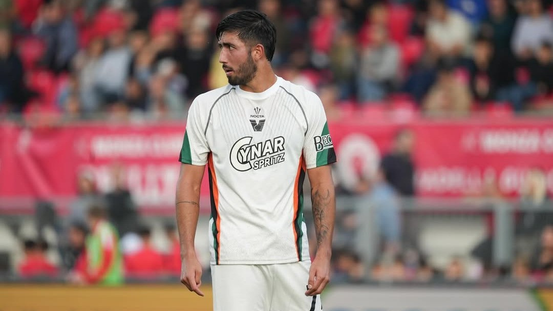 Jago Lemparan Jauh seperti Pratama Arhan, Bisakah Gelandang Islandia Berdarah Jakarta Ini Dipanggil ke Timnas Indonesia?
            - galeri foto