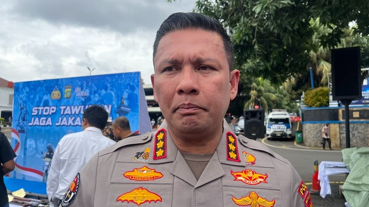 Soal Guru di Tangsel Dilaporkan Murid Terkait Tuduhan Kekerasan Verbal, Polisi Fasilitasi Restorative Justice
            - galeri foto