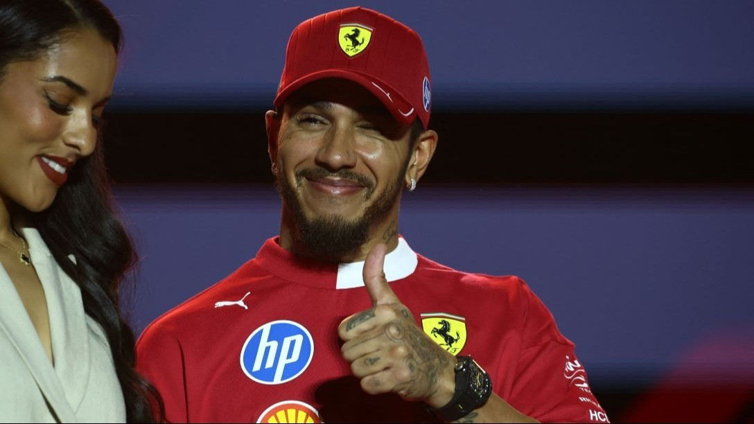 Belum Menemukan Race Engineer Baru untuk Lewis Hamilton, Media Italia Sebut Ferrari Mulai Dekati Eks Teknisi McLaren
            - galeri foto