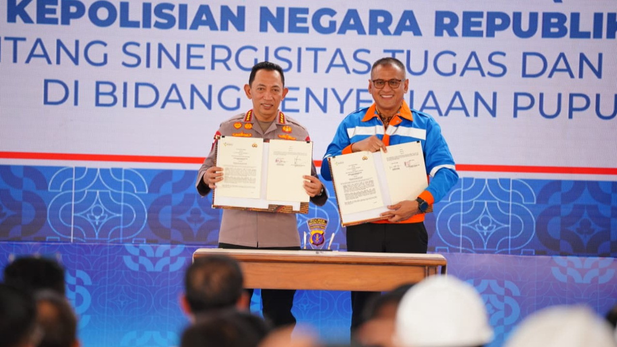 Kapolri MoU dengan PT Pupuk Indonesia Terkait Distribusi: Agar Tepat Sasaran
            - galeri foto