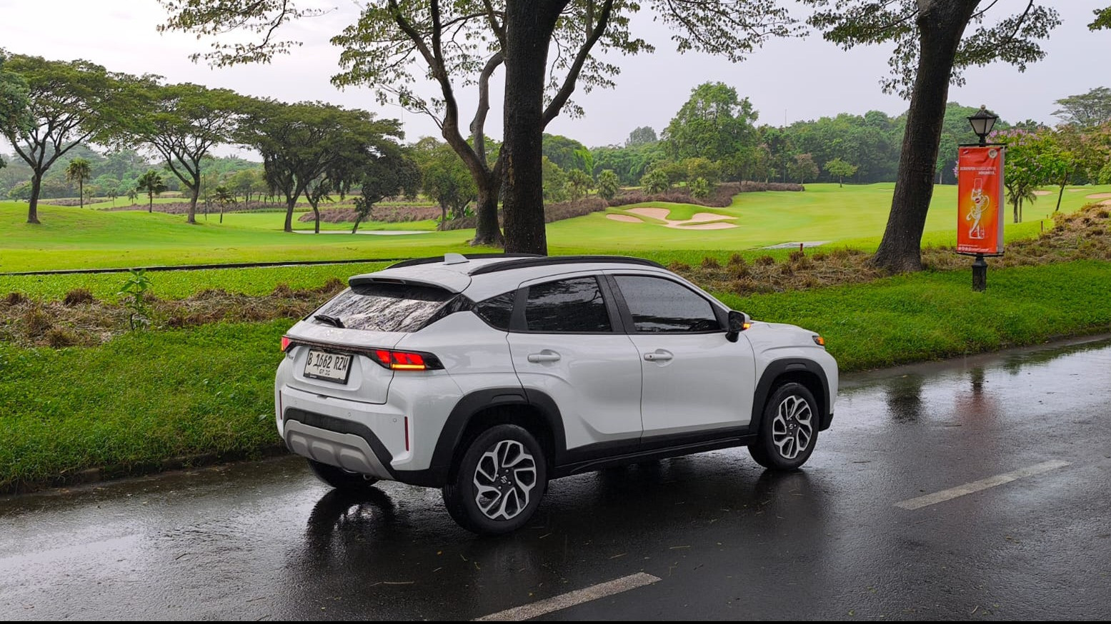 Test Drive Suzuki Fronx GL: Opsi Masuk Akal untuk Naik Kelas dari LCGC
            - galeri foto