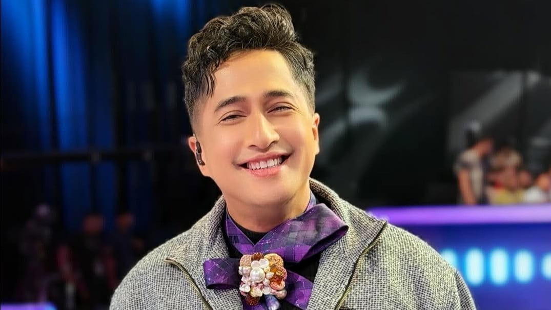 Bantah Berpihak ke Sohibnya, Irfan Hakim Justru Lega Denada Sudah Mengakui Ressa Rizky sebagai Anak Kandung
            - galeri foto