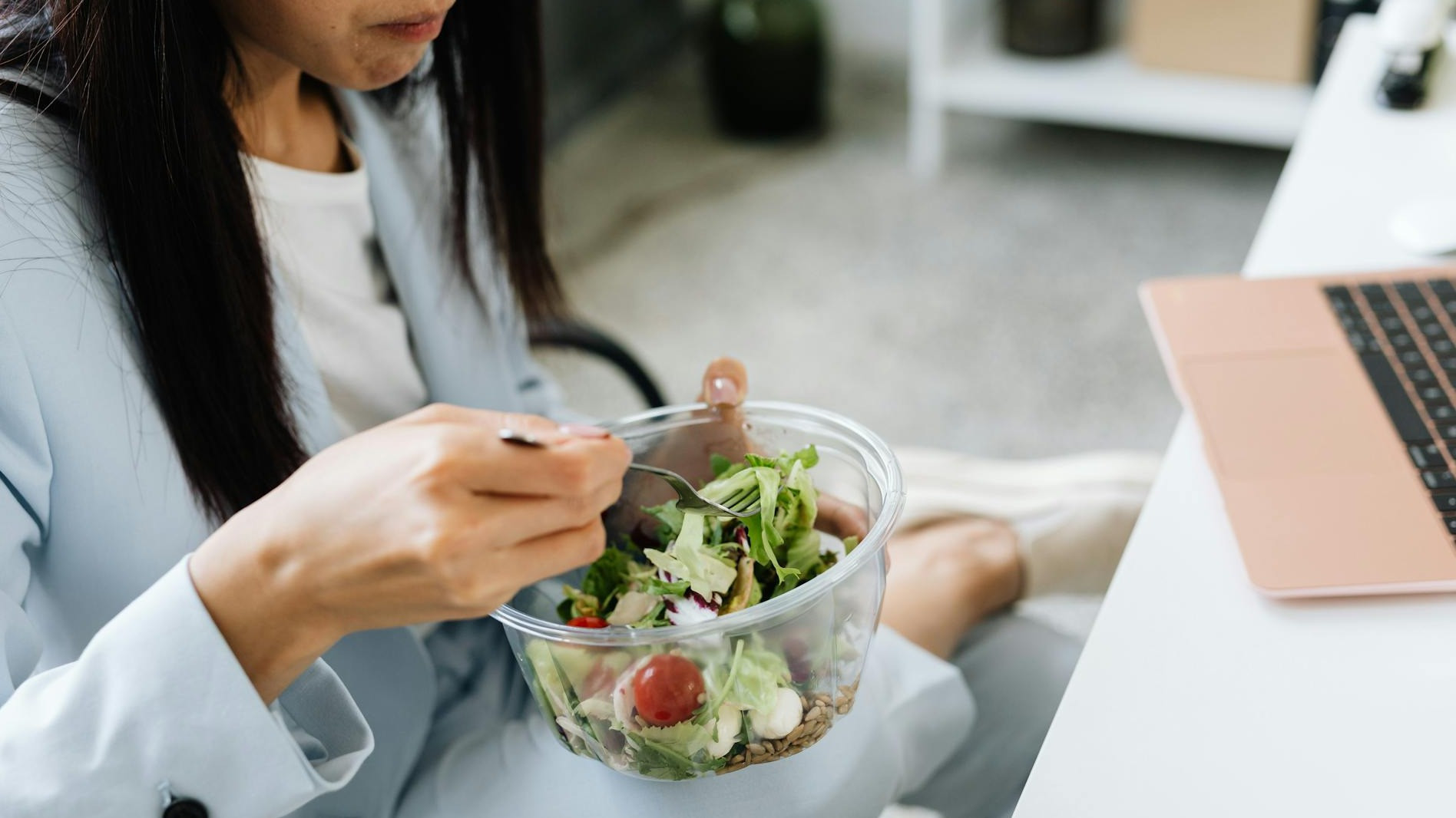 10 Weton Paling Beruntung Selama Februari 2026, Dapat Rezeki Nomplok hingga Masalah Kesehatan Mulai Membaik
            - galeri foto