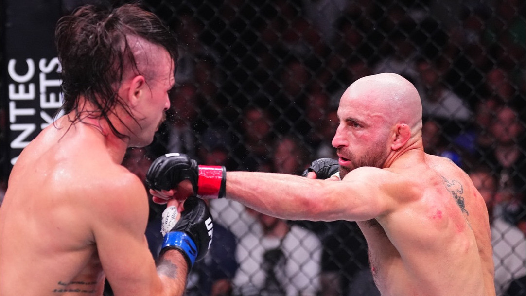 Alexander Volkanovski Prediksi Duel Panas Max Holloway vs Charles Oliveira di UFC 322 Berakhir KO, Siapa Tumbang?
            - galeri foto