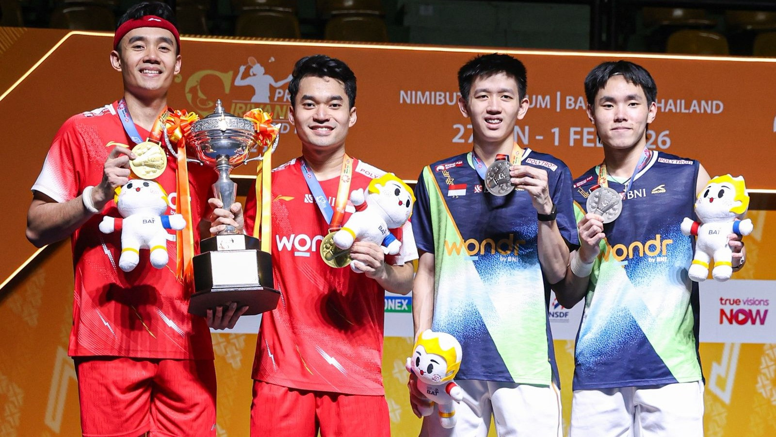 Leo Rolly Carnando Buka Suara soal Selebrasi Banting Raket di Final Thailand Masters 2026
            - galeri foto