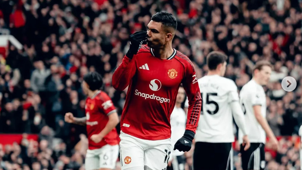 Casemiro Banjir Sorotan, 4 Evaluasi Besar untuk Manchester United Usai Dilibas Leeds
            - galeri foto