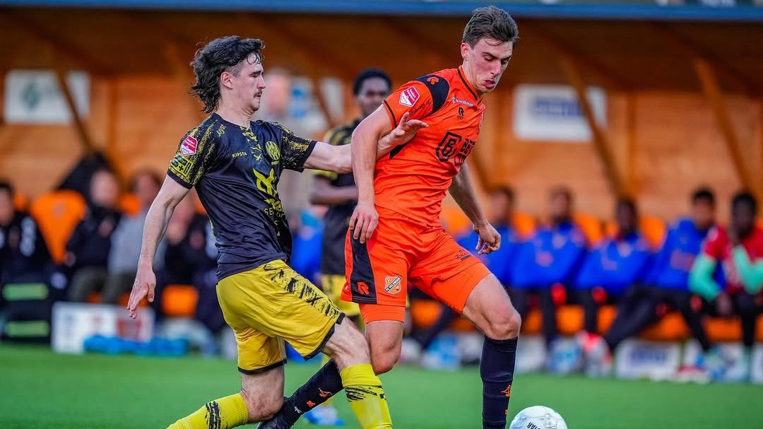 5 Fakta Dibalik Transfer Mauro Zijlstra ke Persija Jakarta, Dibocorkan Rizky Ridho hingga Punya Darah Bandung
            - galeri foto