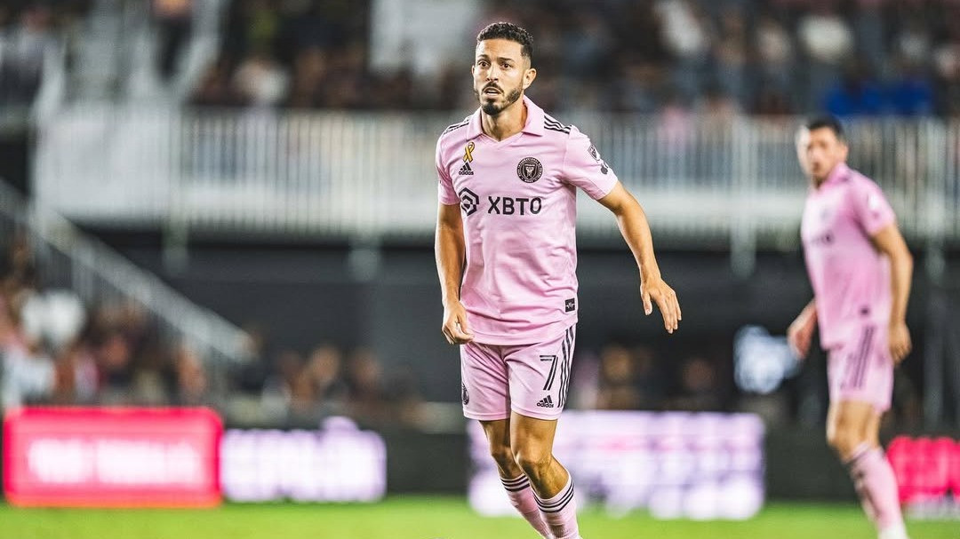 Berapa Gaji Jean Mota? Eks Rekan Setim Lionel Messi di Inter Miami yang Kian Dekat ke Persija Jakarta
            - galeri foto