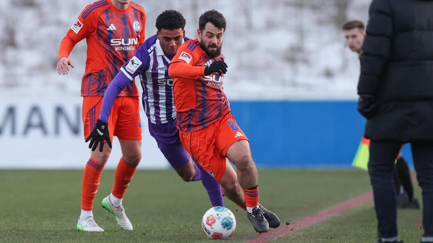 Berapa Detail Tawaran Naik Gaji 5 Kali Lipat yang Ditawarkan Persija Jakarta untuk Pemain Schalke 04 Amin Younes?
            - galeri foto