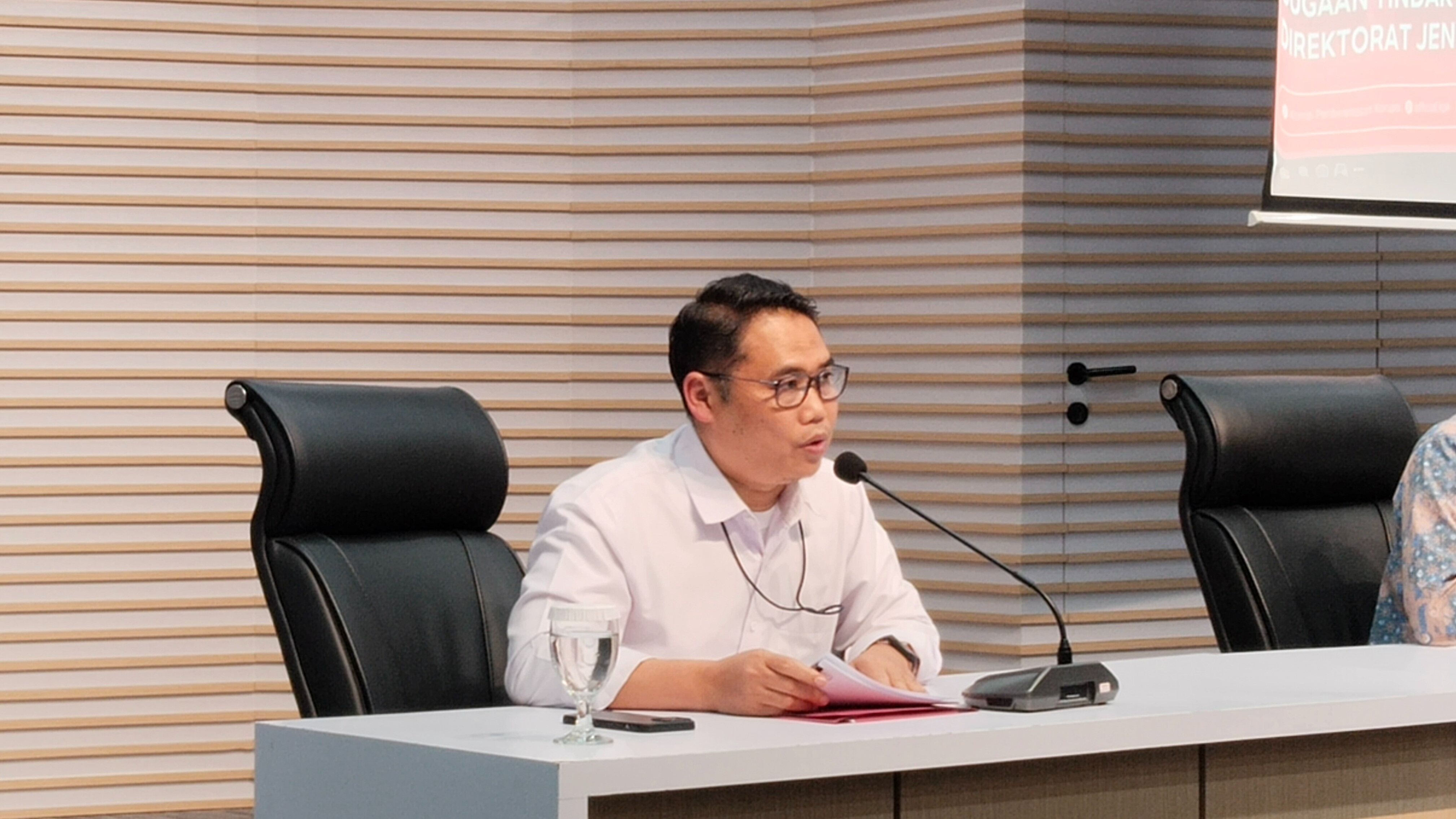 Dapat Jatah Rp7 M per Bulan, Ditjen Bea Cukai Kongkalikong dengan Blueray Masukan Barang Ilegal ke Indonesia
            - galeri foto