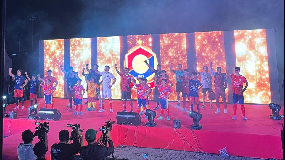 Luncurkan Jersey Musim 2026 dan Bus Baru, ASIOP Mantapkan Langkah ke Level Dunia Lewat “Rise the World”
            - galeri foto