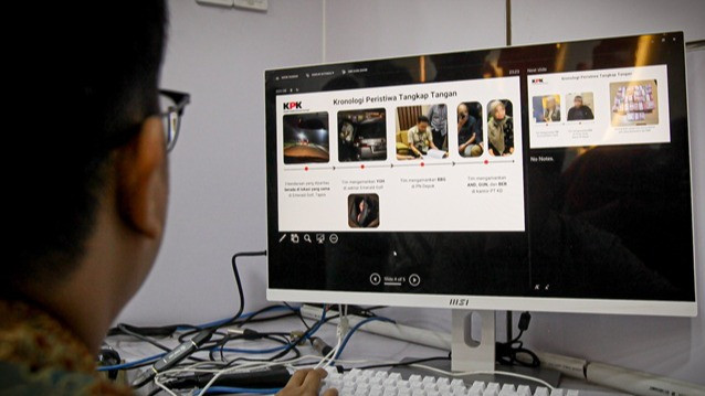 Berita Foto: KPK Tetapkan Lima Tersangka Kasus Suap Sengketa Lahan di PN Depok
            - galeri foto