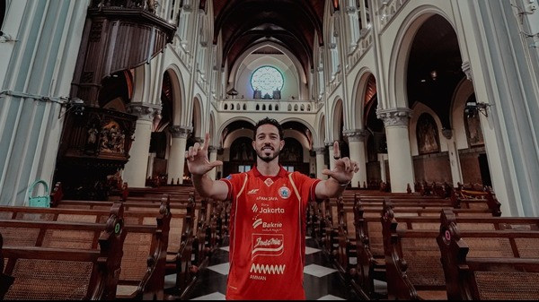 The Jakmania Dirayakan! Persija Kunci Bursa Transfer Paruh Musim dengan Deretan Pemain Bintang
            - galeri foto
