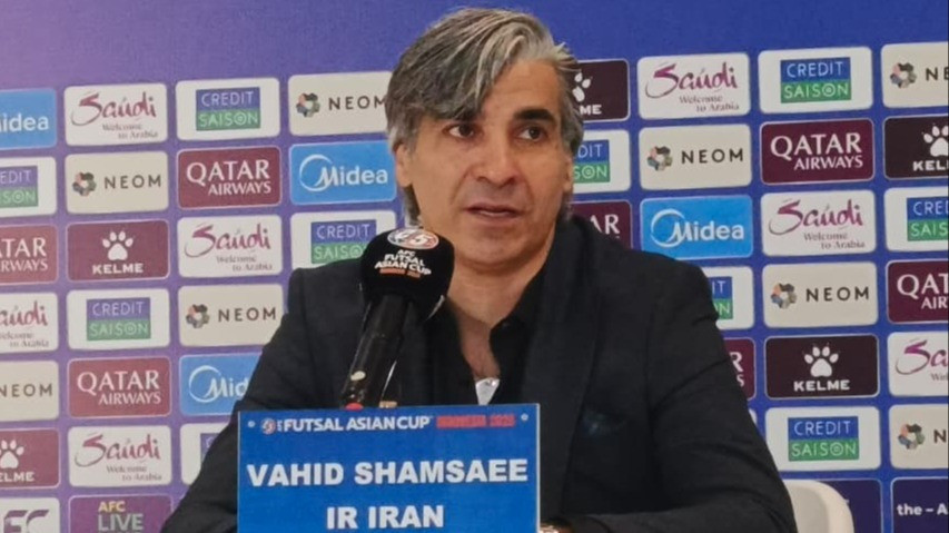 Momen Kocak Pelatih Timnas Futsal Iran Usai Juara Piala Asia, Ngotot Ingin Bawa Pulang Bola Final dari Jakarta Buat Kenang-kenangan
            - galeri foto