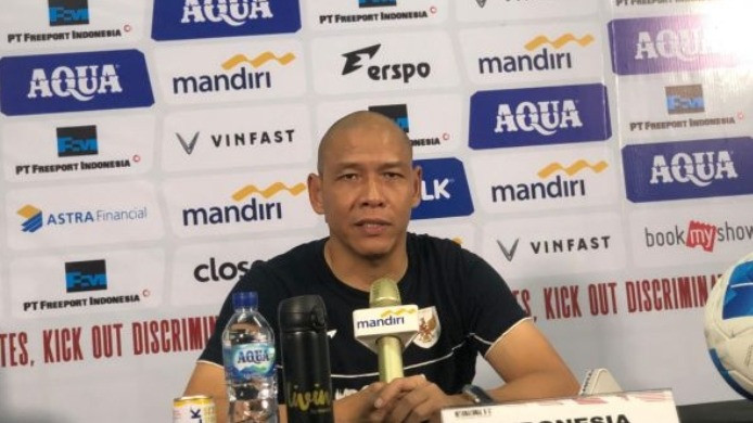 Pantas Timnas Indonesia U-17 Kalah Telak, Nova Arianto Blak-blakan Akui Skuadnya Pemain Minim Jam Terbang
            - galeri foto