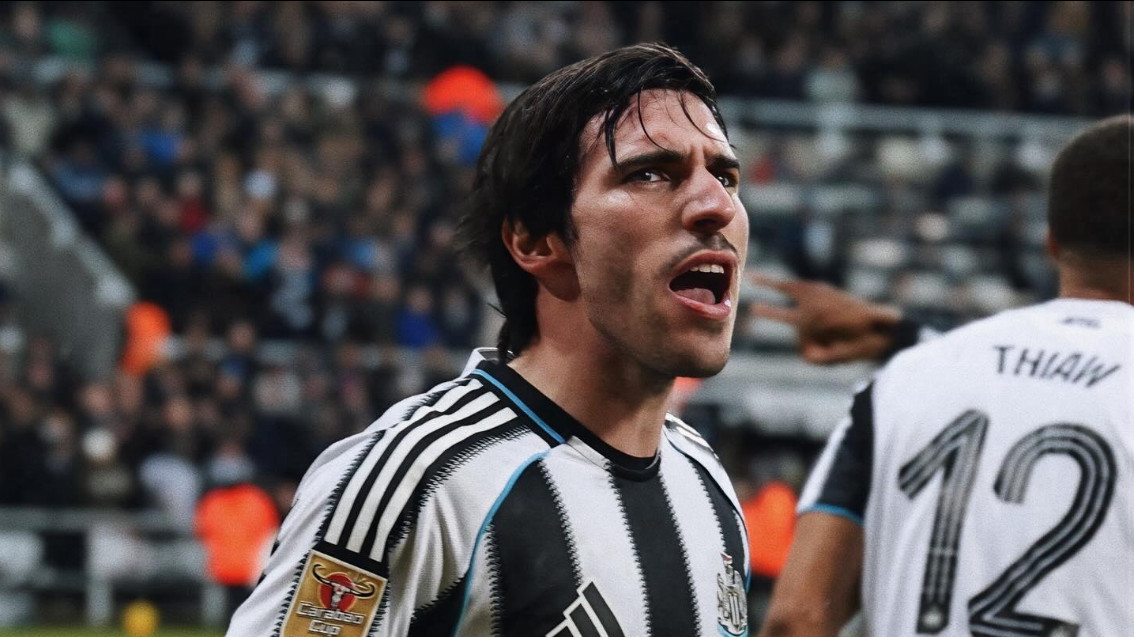 Seakan Belum Puas, Manchester United Tikung Arsenal di Bursa Transfer: Sandro Tonali Bisa Jadi Kunci Regenerasi Lini Tengah Setan Merah?
            - galeri foto