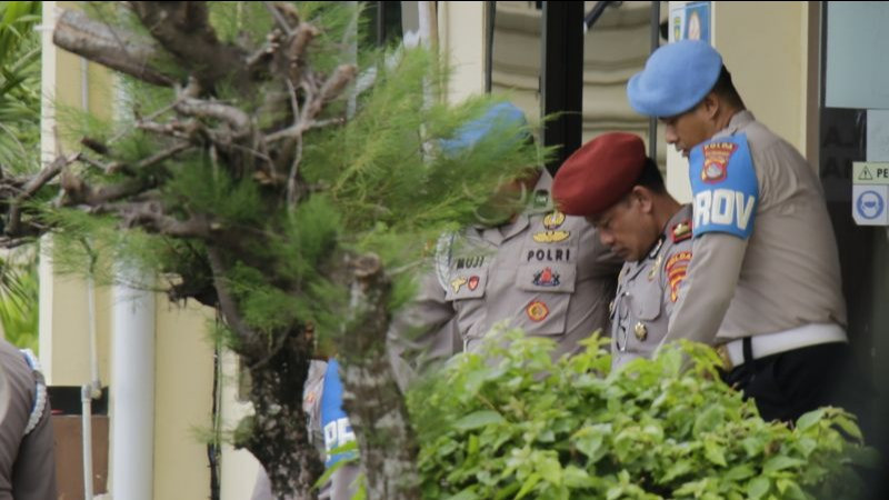 Polda NTB Kantongi Identitas Penyuplai Sabu-sabu ke Kasatresnarkoba Polres Bima Kota, Ternyata...
            - galeri foto