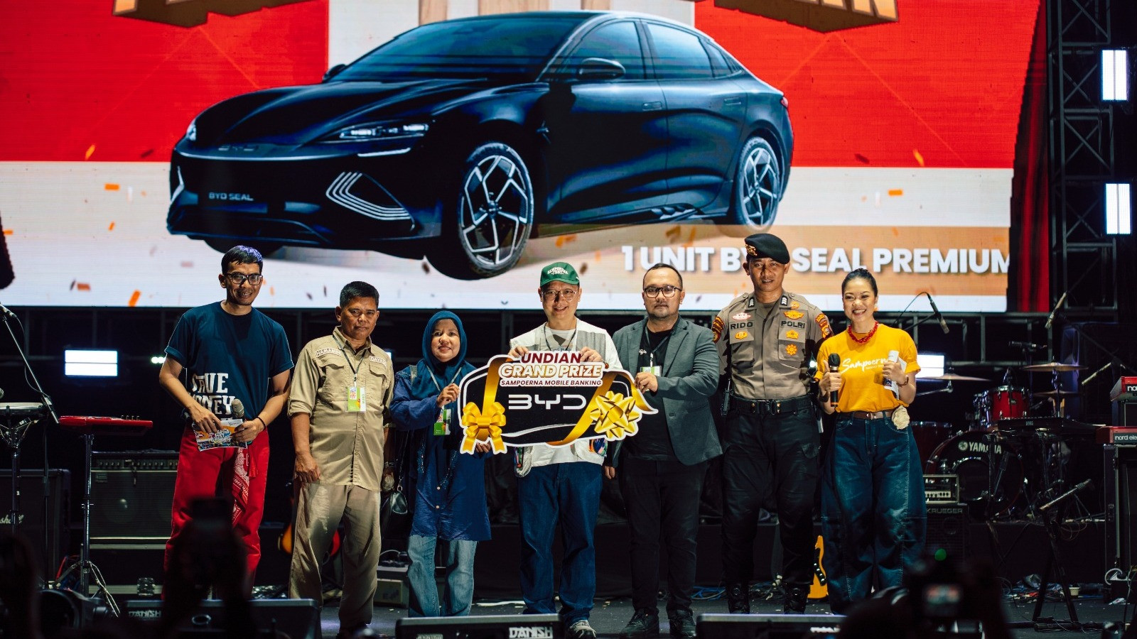 Festival Publik Dukung Perluasan Akses UMKM ke Pasar Konsumen
            - galeri foto