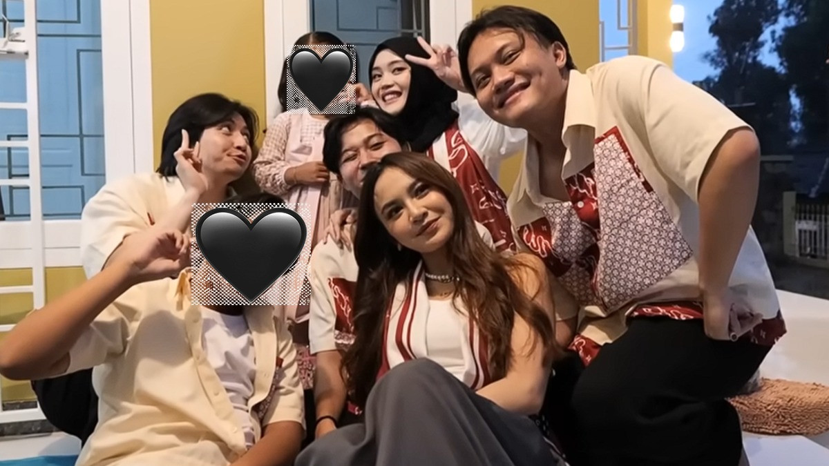 Sule Kecam Teddy Pardiyana yang Ingin Titip Anak ke Putri Delina: Terlalu Hina, Laki-Laki Tidak Bisa Membiayai Anaknya
            - galeri foto