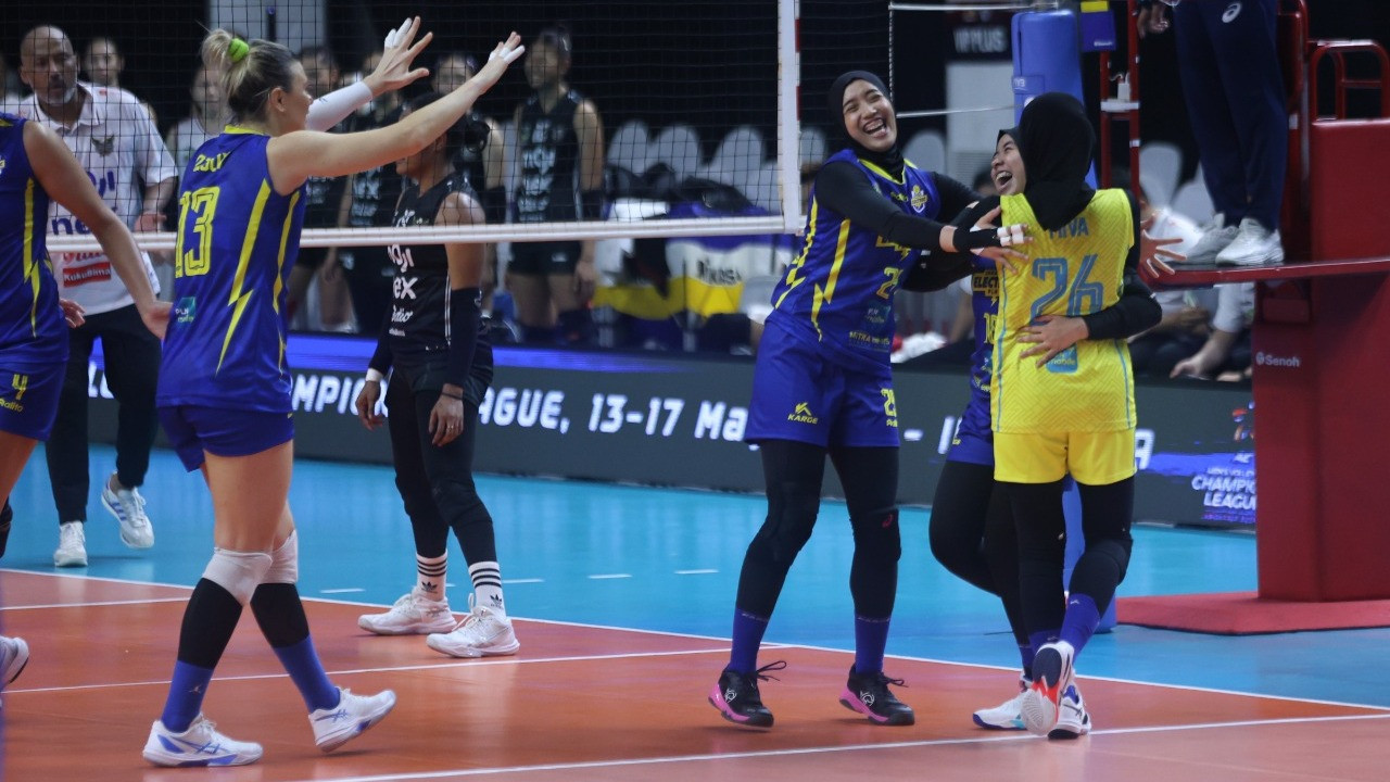 Gulung Medan Falcons Tiga Set Langsung, Pemain Jakarta Electric PLN Dapat Pujian Setinggi Langit dari Chamnan Dokmai
            - galeri foto