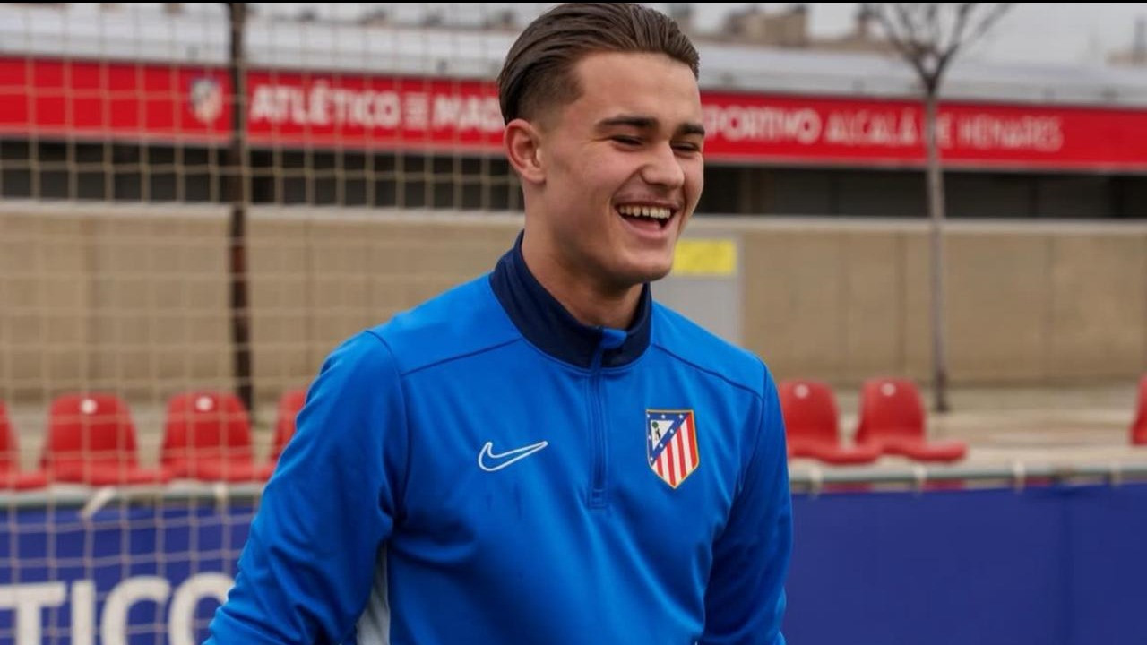 Kabar Baik untuk John Herdman, Kiper Eropa Keturunan Bali Ini Tembus Trial Atletico Madrid, Masuk Radar Timnas Indonesia?
            - galeri foto